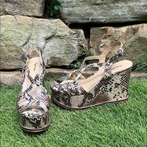 Zigi Soho python print wedges - Picture 1 of 5